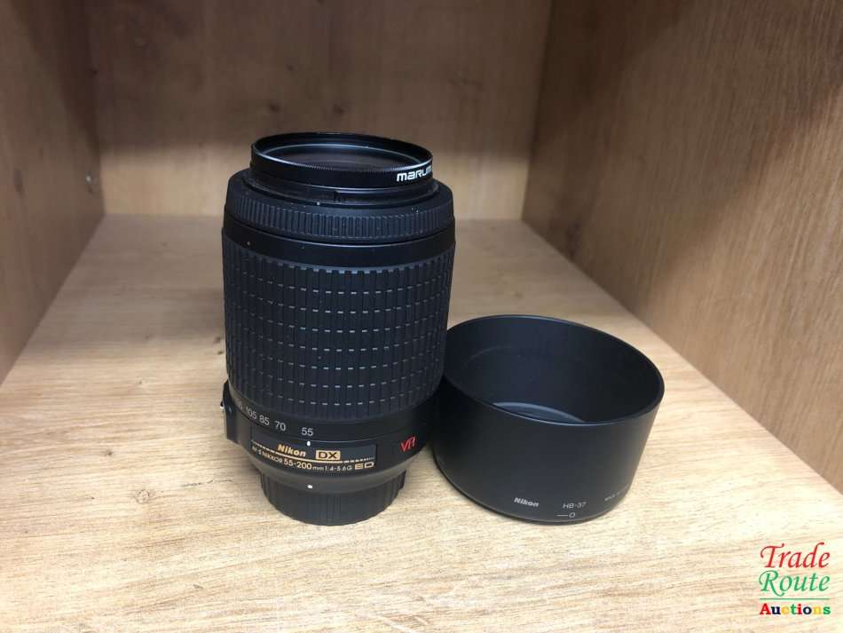 Nikon AF-S NIKKOR 55-200mm VR [ VIBRATION REDUCTION ] LENS