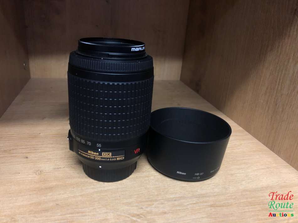 Nikon AF-S NIKKOR 55-200mm VR [ VIBRATION REDUCTION ] LENS