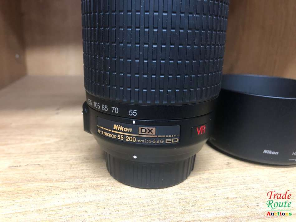 Nikon AF-S NIKKOR 55-200mm VR [ VIBRATION REDUCTION ] LENS