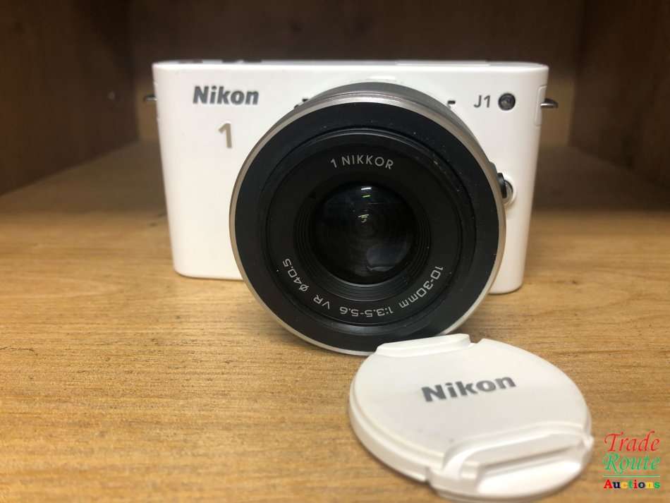 Nikon 1 J1 Mirrorless Digital Camera with 10-30mm VR Zoom Lens (White) - IN BOX