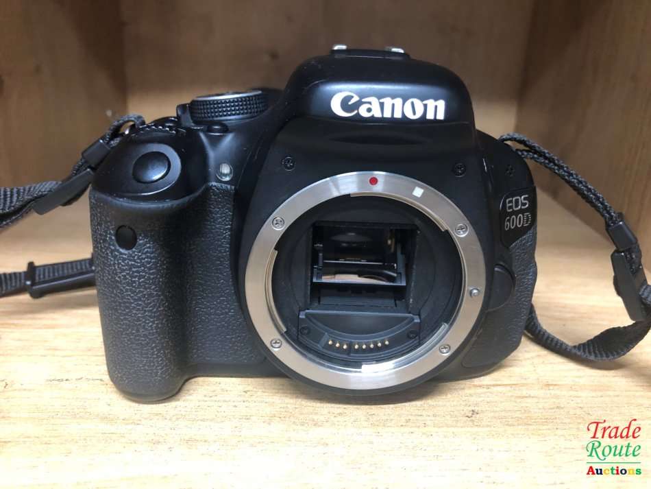 Canon EOS 600D Digital SLR CAMERA BODY ONLY - PROFESSIONAL [18 Megapixels]