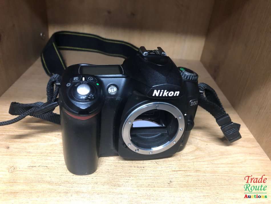 Nikon D50 DSLR Digital Camera (Camera Body ONLY)