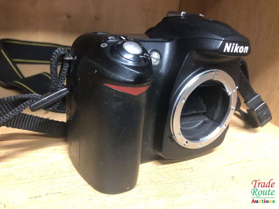 Nikon D50 DSLR Digital Camera (Camera Body ONLY)