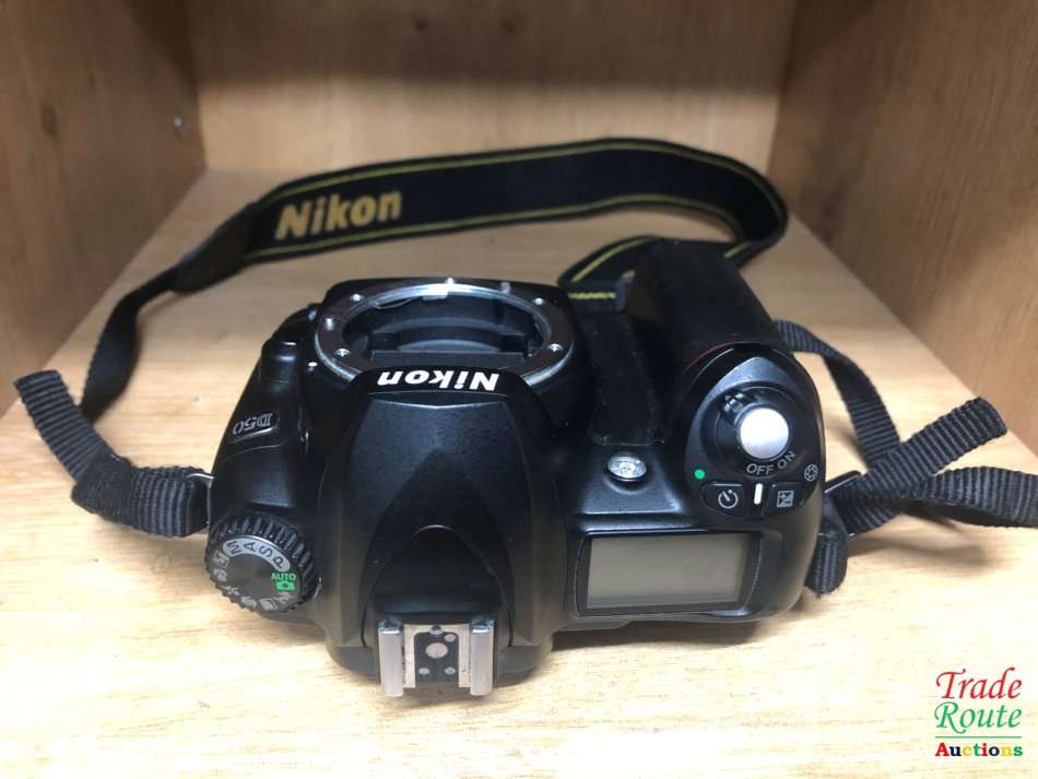 Nikon D50 DSLR Digital Camera (Camera Body ONLY)