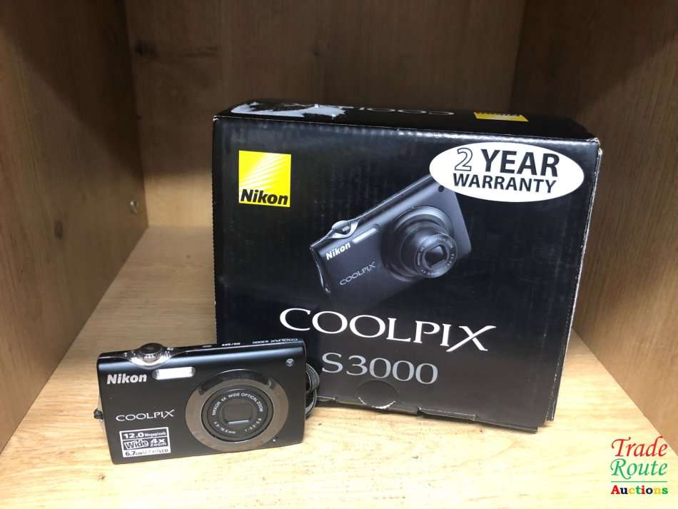 Nikon Coolpix S3000 12-megapixel digital camera with 4X optical zoom (Black) - BOX