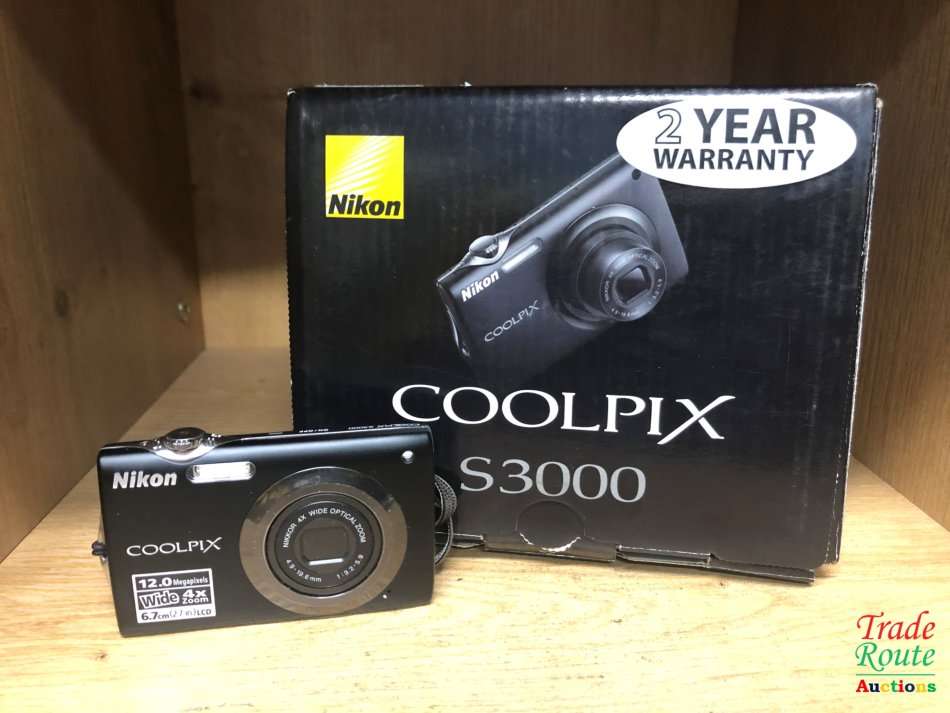 Nikon Coolpix S3000 12-megapixel digital camera with 4X optical zoom (Black) - BOX