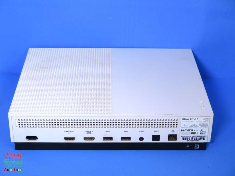 Microsoft Xbox One S 1TB Console (WHITE) Model 1681 + 1 Controller (WHITE)