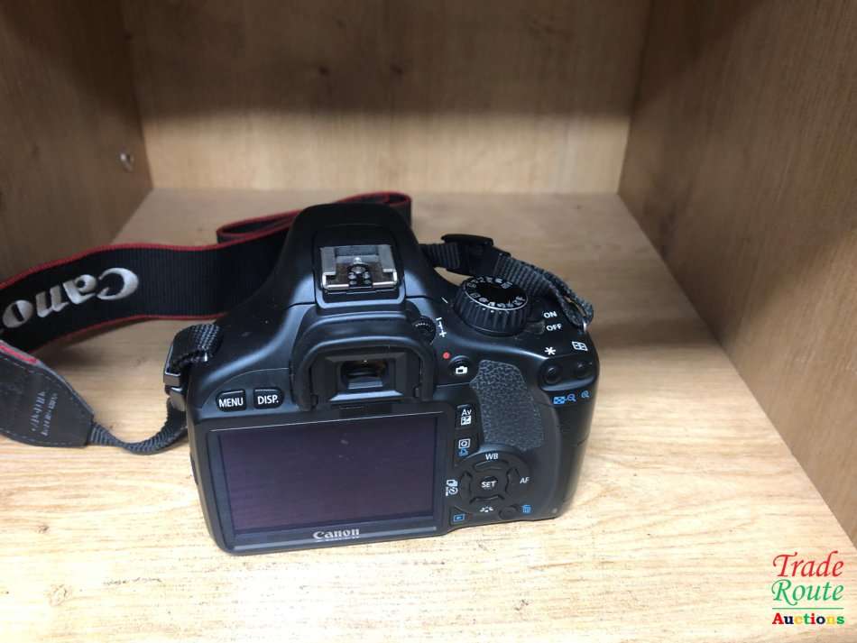Canon EOS 550D Digital SLR camera BODY