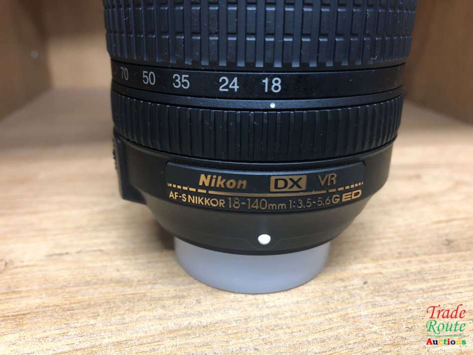 Nikon 18-140mm f/3.5-5.6G ED VR AF-S DX NIKKOR Telephoto & Wide Angle Zoom Lens for Nikon DSLRs
