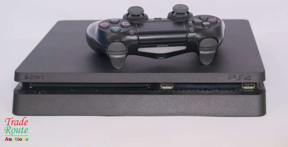 Sony PS4 PlayStation 4 SLIM console CUH-2216A - Jet Black  *** SONY PS4 ***