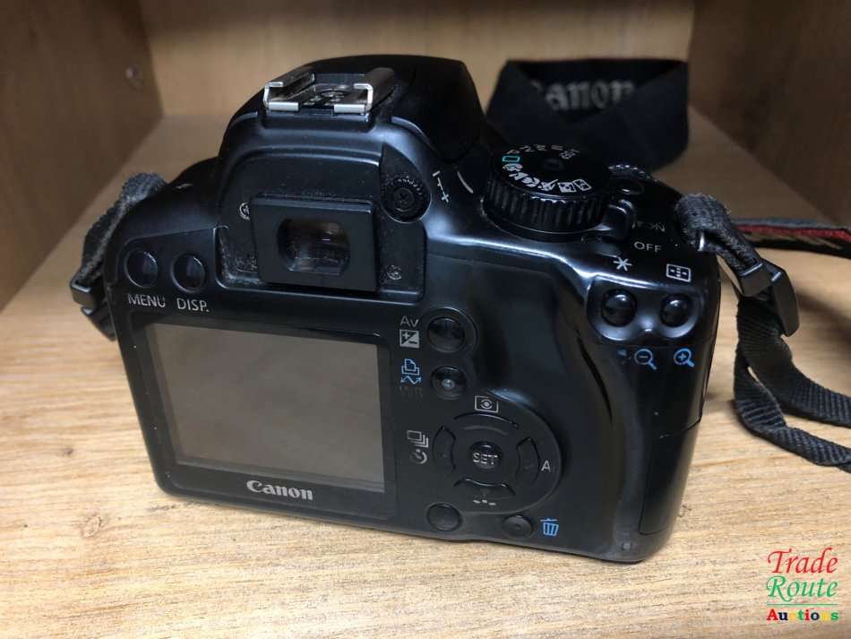 Canon EOS 1000D Digital SLR camera plus Canon 18-55mm Lens Professional KIT