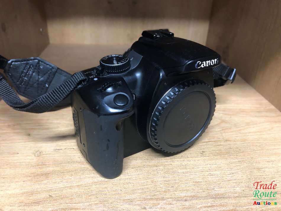 Canon EOS 400D DigitalSLR camera 10.1 Megapixels BODY ONLY