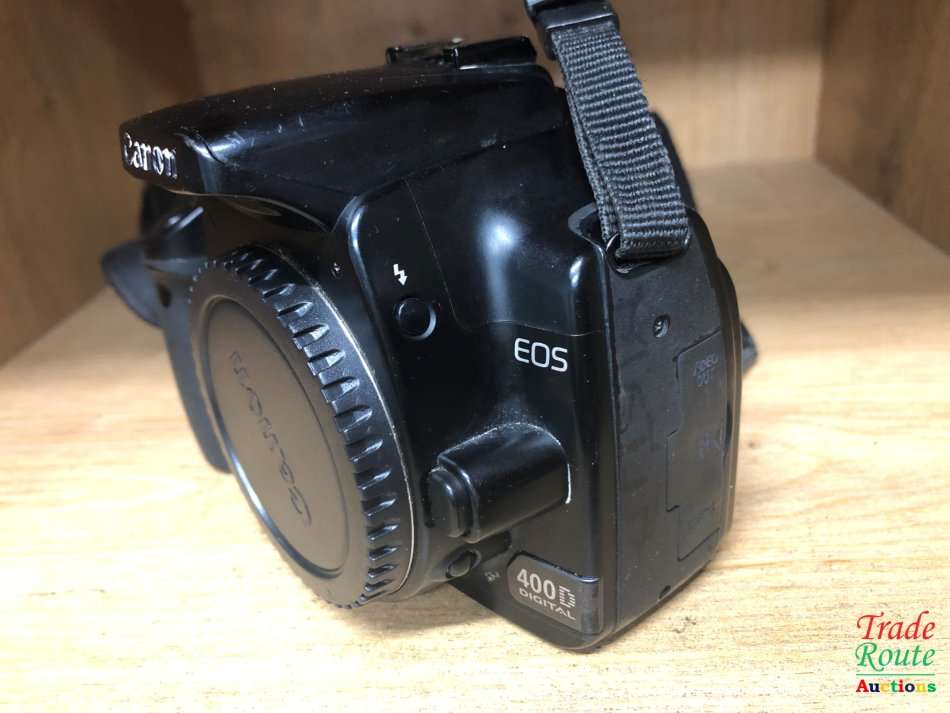 Canon EOS 400D DigitalSLR camera 10.1 Megapixels BODY ONLY