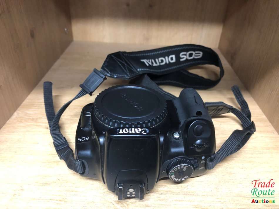 Canon EOS 400D DigitalSLR camera 10.1 Megapixels BODY ONLY