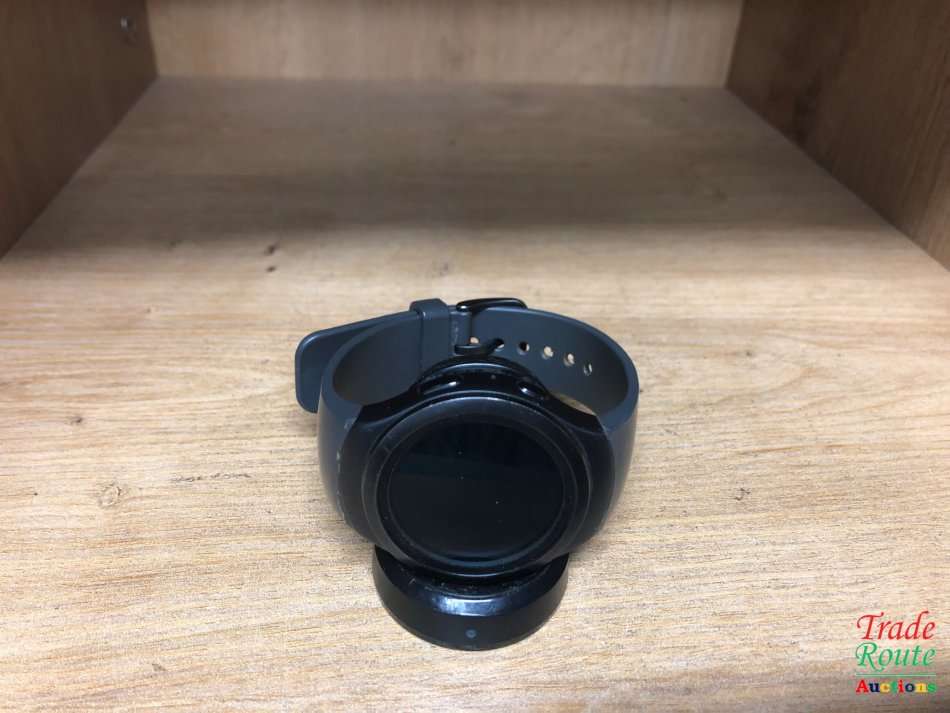 Samsung Gear S2 SMARTWATCH - SM-R720 Watch