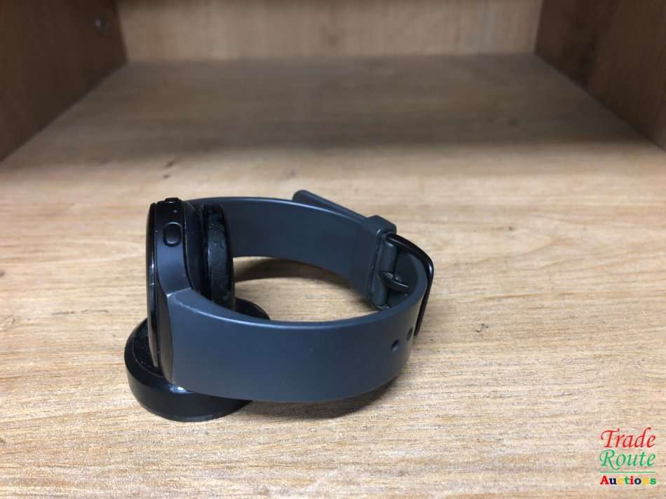 Samsung Gear S2 SMARTWATCH - SM-R720 Watch