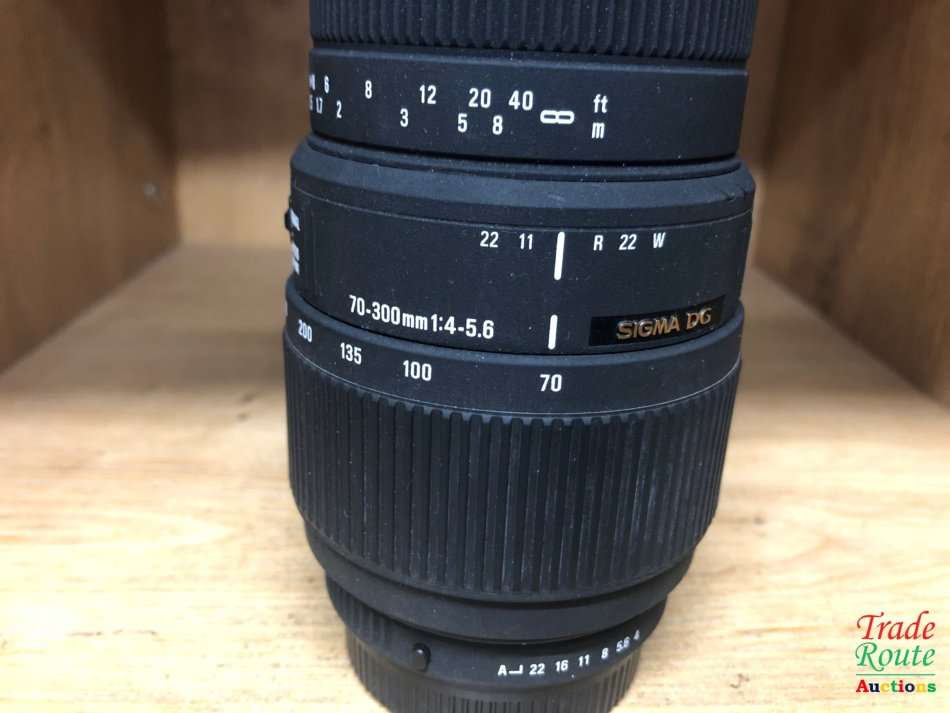 SIGMA DG 70-300mm Telephoto Zoom Lens [ for PENTAX ]