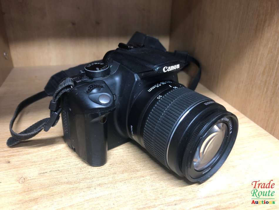 Canon EOS 350D Digital SLR camera (BLACK) WITH 18-55 mm EFS LENS