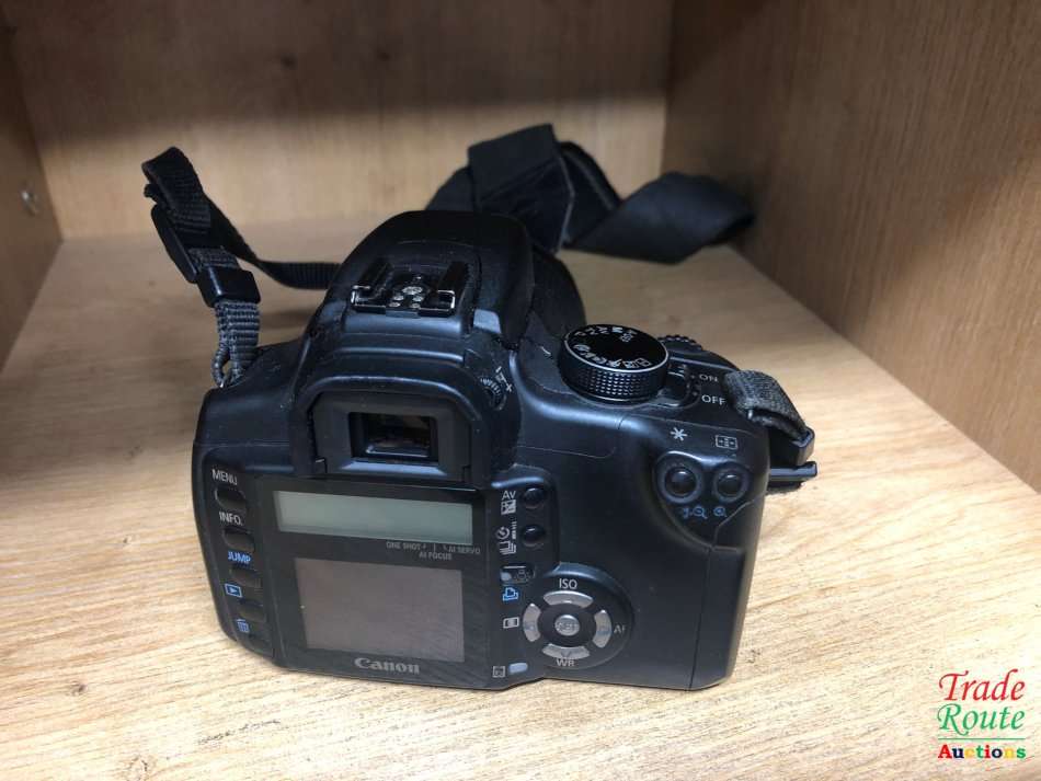 Canon EOS 350D Digital SLR camera (BLACK) WITH 18-55 mm EFS LENS