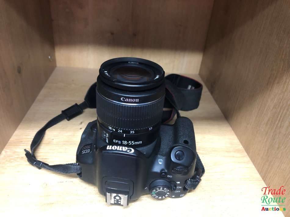 Canon EOS 700D DIGITAL SLR CAMERA KIT WITH 18-55MM iii LENS | 18.0 MP FULL HD