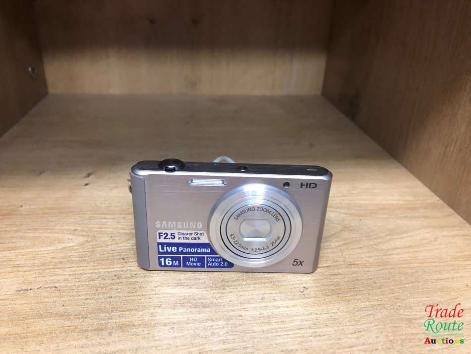 Samsung ST76 Compact Digital Camera (Silver)