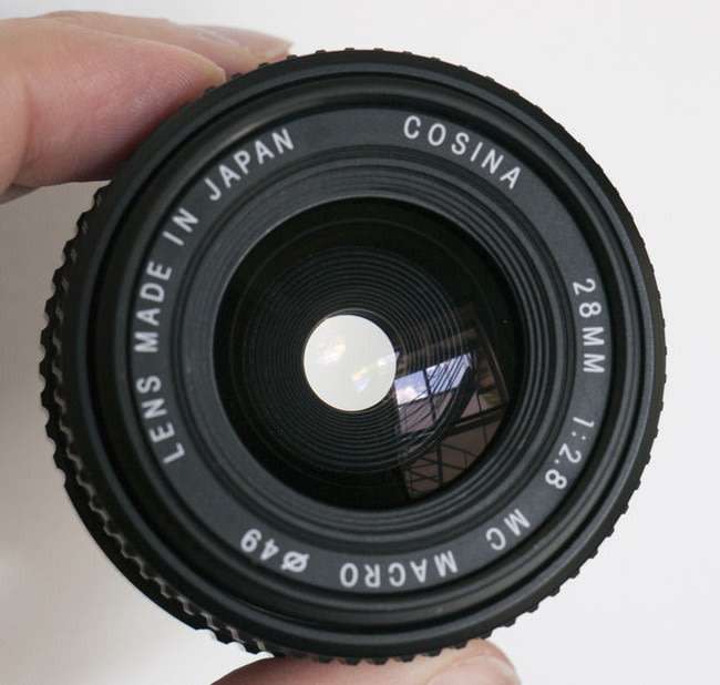 Cosina 28mm f/2.8 Wide Angle Lens in Pentax K / PK Mount