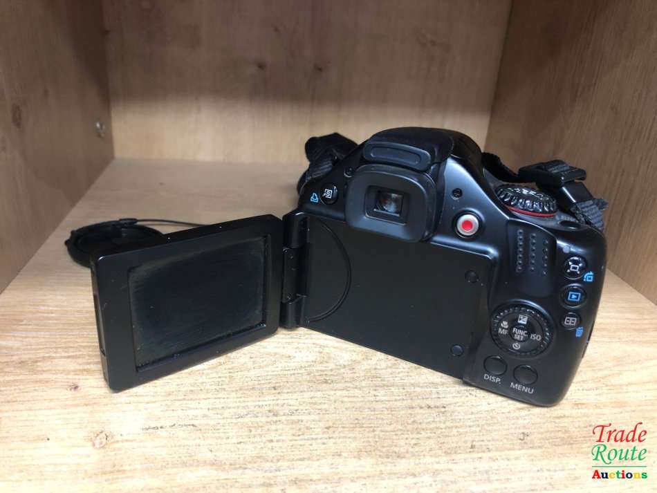 Canon PowerShot SX30 IS IMAGE STABILIZER ULTRASONIC 14.1 MP 35X OPTICAL FULL HD CAMERA