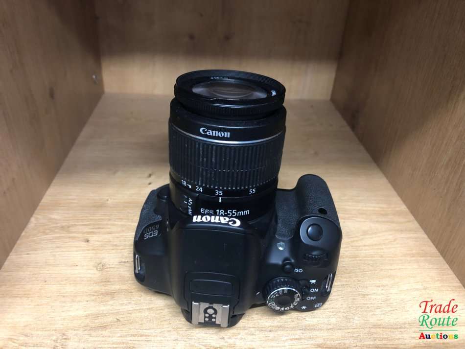 CANON 650D Digital SLR CAMERA with Canon 18-55mm Lens (18 Megapixels) DSLR Camera Kit