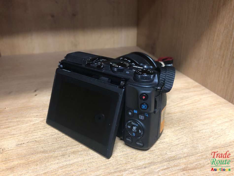 Canon EOS M3 Mirrorless Digital Camera with EF-M 18-55mm Lens - 24.2 megapixels