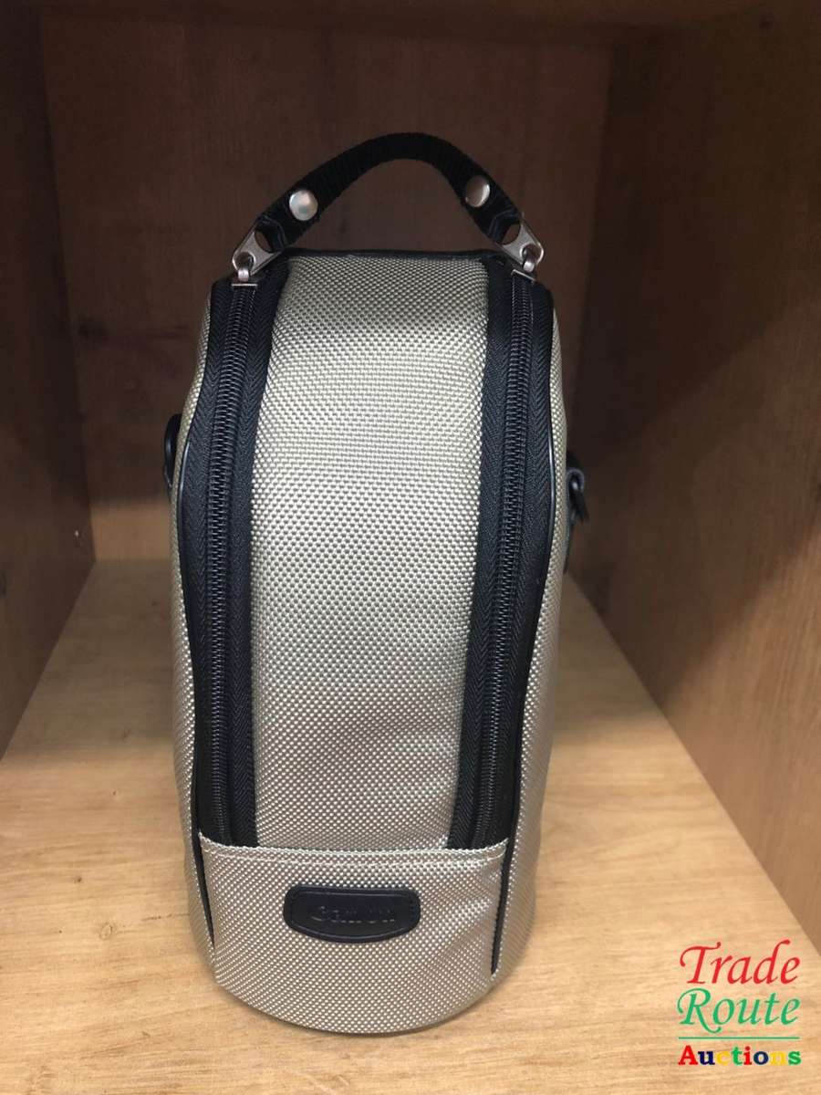 Canon EF 70-200mm f/2.8 L ULTRASONIC USM lens for Canon DSLR Cameras