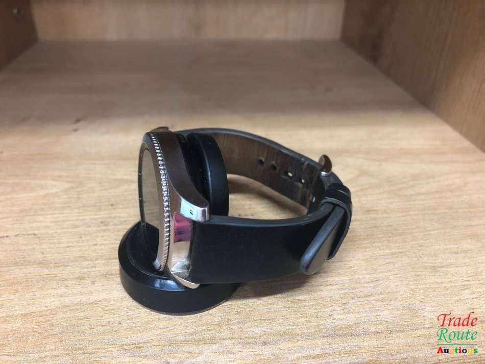 Samsung Gear S3 Classic Smartwatch  SM-R770 with Leather Band