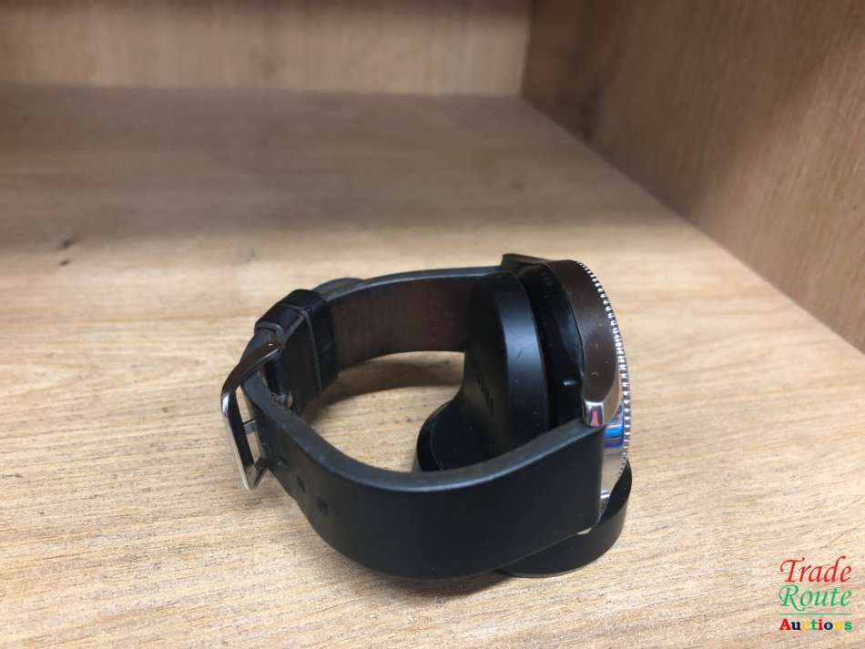 Samsung Gear S3 Classic Smartwatch  SM-R770 with Leather Band