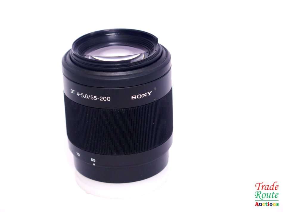Sony 55-200mm f/4-5.6 Compact Super Telephoto Zoom Lens - For Sony DSLR Cameras