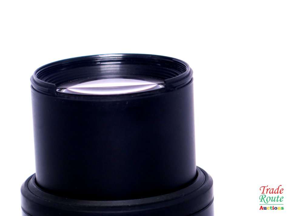 Sony 55-200mm f/4-5.6 Compact Super Telephoto Zoom Lens - For Sony DSLR Cameras