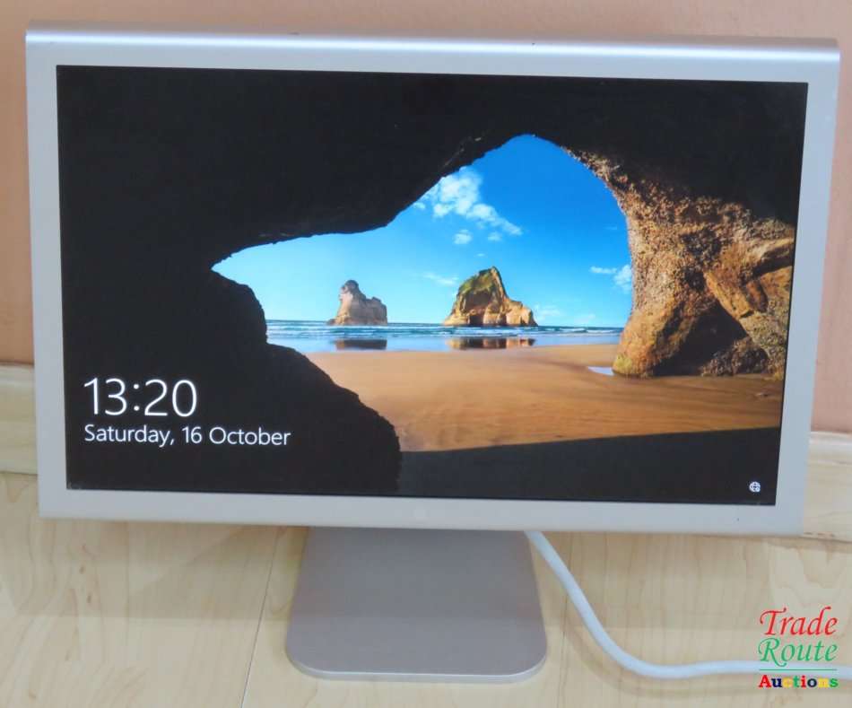 Apple 20" CINEMA DISPLAY - 20 INCH MONITOR