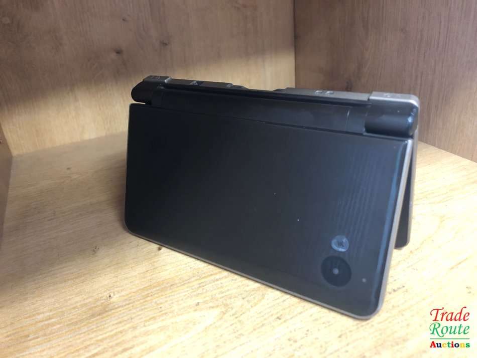 Nintendo DSi XL, Gaming Console - IN BOX