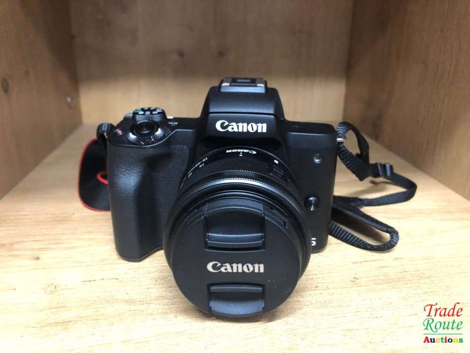 Canon EOS M50 Mirrorless Digital Camera with 15-45mm Lens
