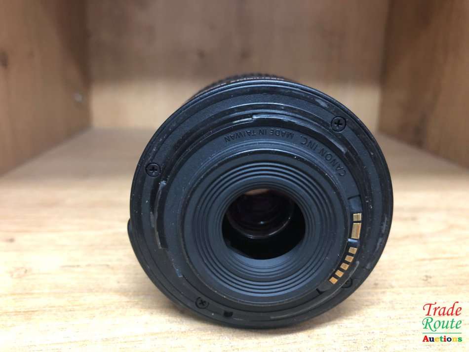 Canon EF-S 18-55mm f/3.5-5.6 IS ii DSLR Lens for Canon DSLR Cameras