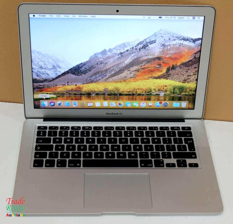 2017 MacBook Air 13.3-inch | Core i5 1.8GHz | 8GB RAM | 128GB SSD MACBOOK AIR 13 INCH - 67 CYCLES
