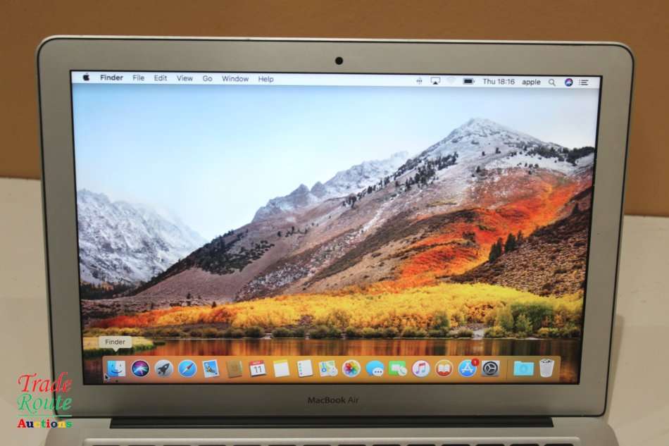 2017 MacBook Air 13.3-inch | Core i5 1.8GHz | 8GB RAM | 128GB SSD MACBOOK AIR 13 INCH - 67 CYCLES