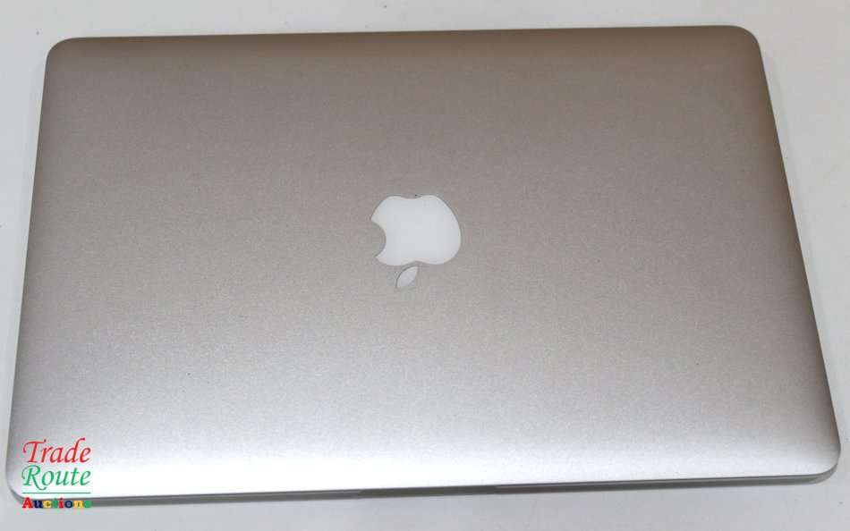 2017 MacBook Air 13.3-inch | Core i5 1.8GHz | 8GB RAM | 128GB SSD MACBOOK AIR 13 INCH - 67 CYCLES