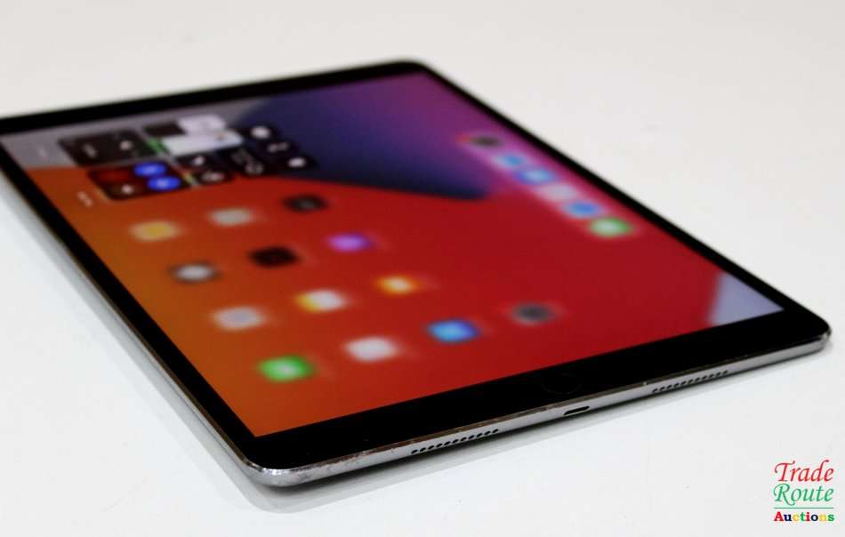 Apple iPad Pro 10.5 inch Wi-Fi + Cellular, 512GB, Space Grey, MPME2HC/A, A1709