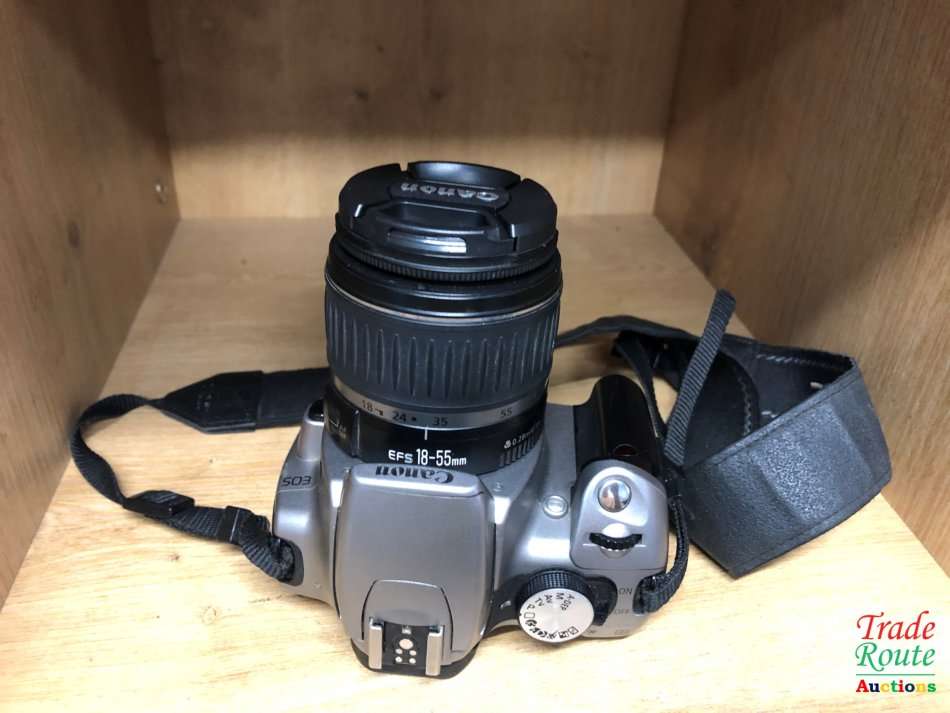 Canon EOS 350D Digital SLR camera (SILVER) WITH 18-55 mm ii LENS [ NO CHARGER ]