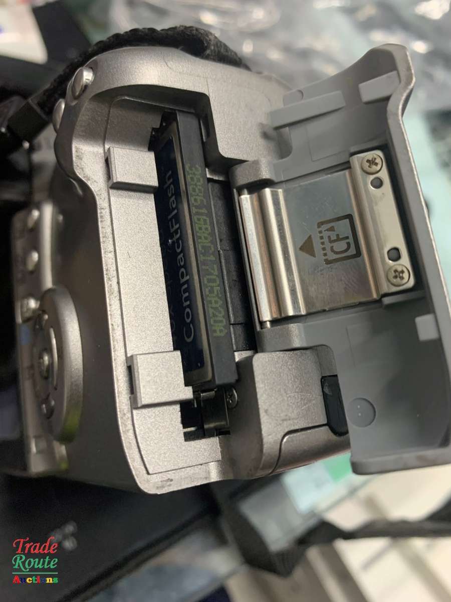 Canon EOS 350D Digital SLR camera (SILVER) WITH 18-55 mm ii LENS [ NO CHARGER ]