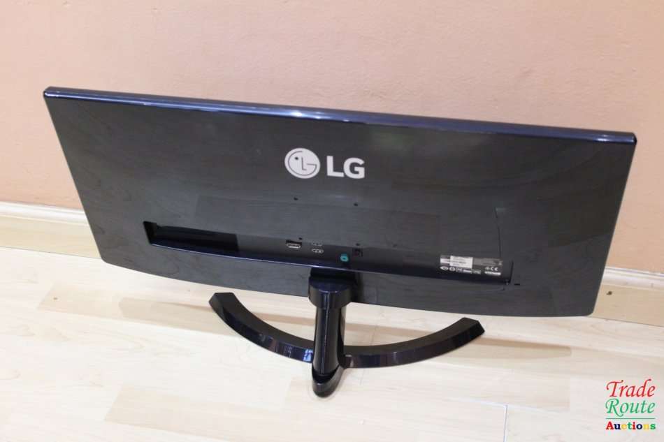 LG - 29UM68-P - 29 inch UltraWide Full HD IPS LED GAMING Monitor (Black)