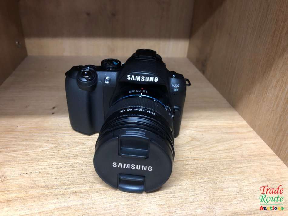 Samsung NX10 Digital System Camera Kit - Black (14.6MP, incl 18-55 OIS Lens)