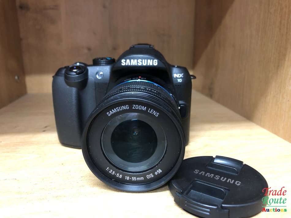 Samsung NX10 Digital System Camera Kit - Black (14.6MP, incl 18-55 OIS Lens)