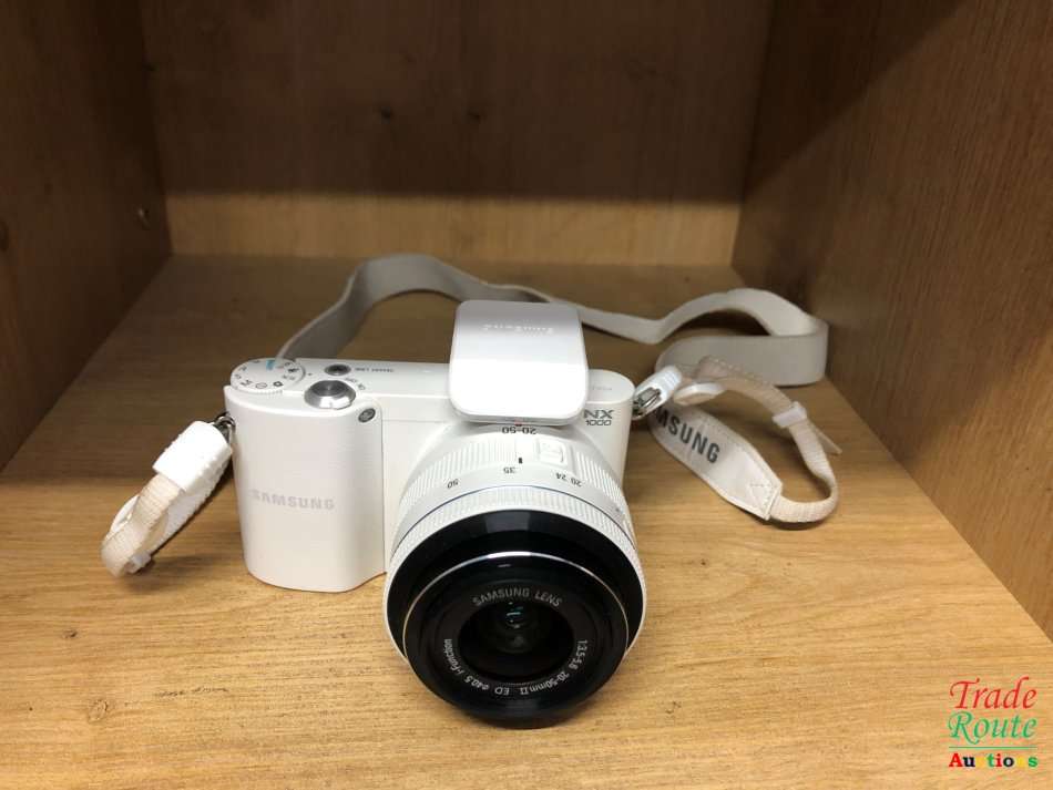 20.3 Megapixels | Samsung NX1000 | SMART DIGITAL CAMERA FULL HD | WI-FI KIT