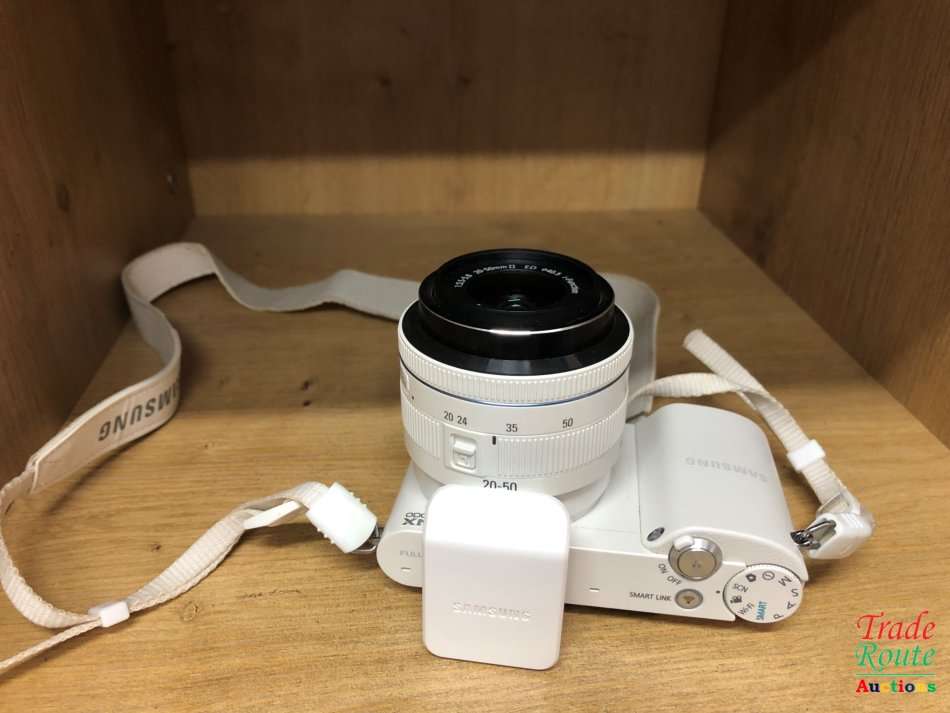 20.3 Megapixels | Samsung NX1000 | SMART DIGITAL CAMERA FULL HD | WI-FI KIT