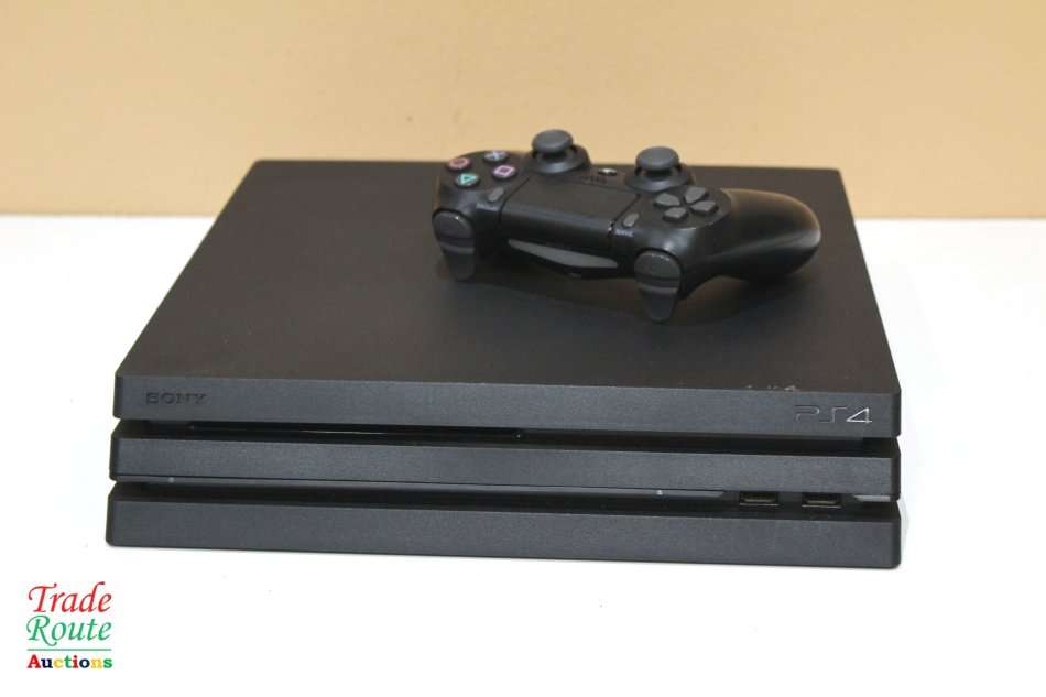 Sony Playstation 4 Console Pro 1TB [CUH-7016b] PS4 PRO + 1 Wireless Controller